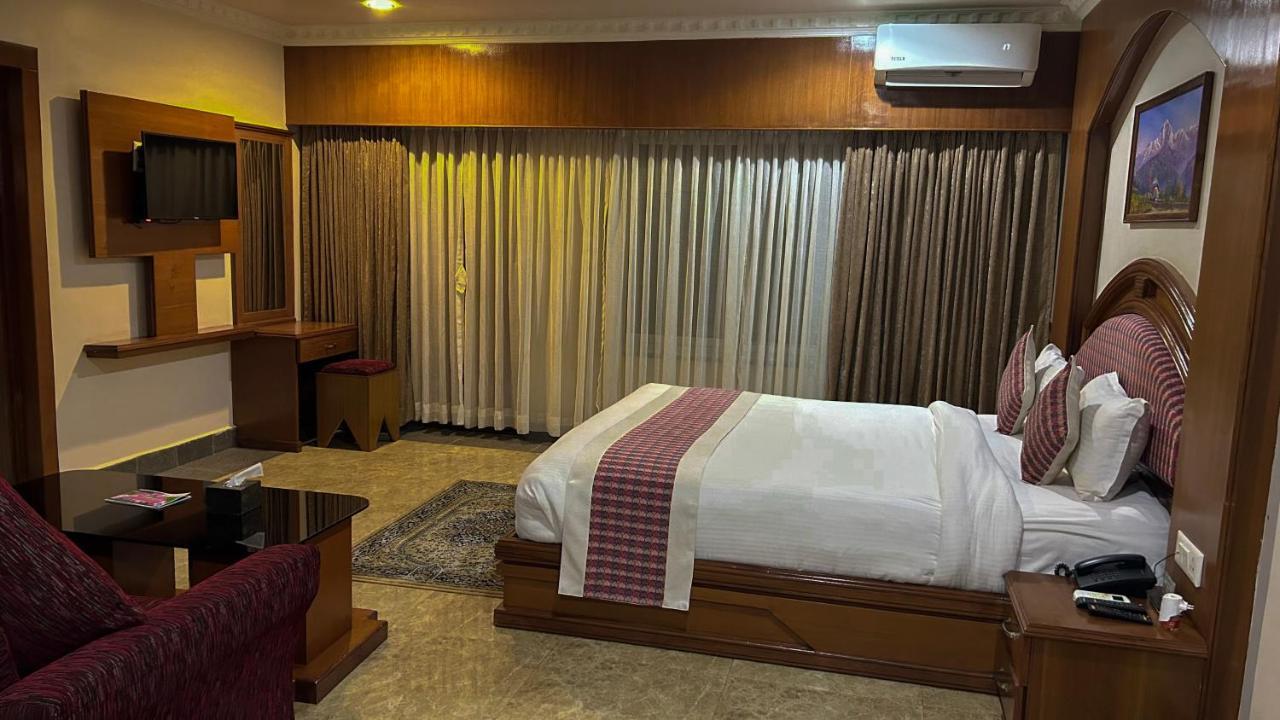 Hotel Earth Light Sauraha Chitwan Eksteriør bilde
