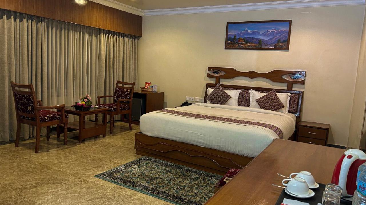 Hotel Earth Light Sauraha Chitwan Eksteriør bilde