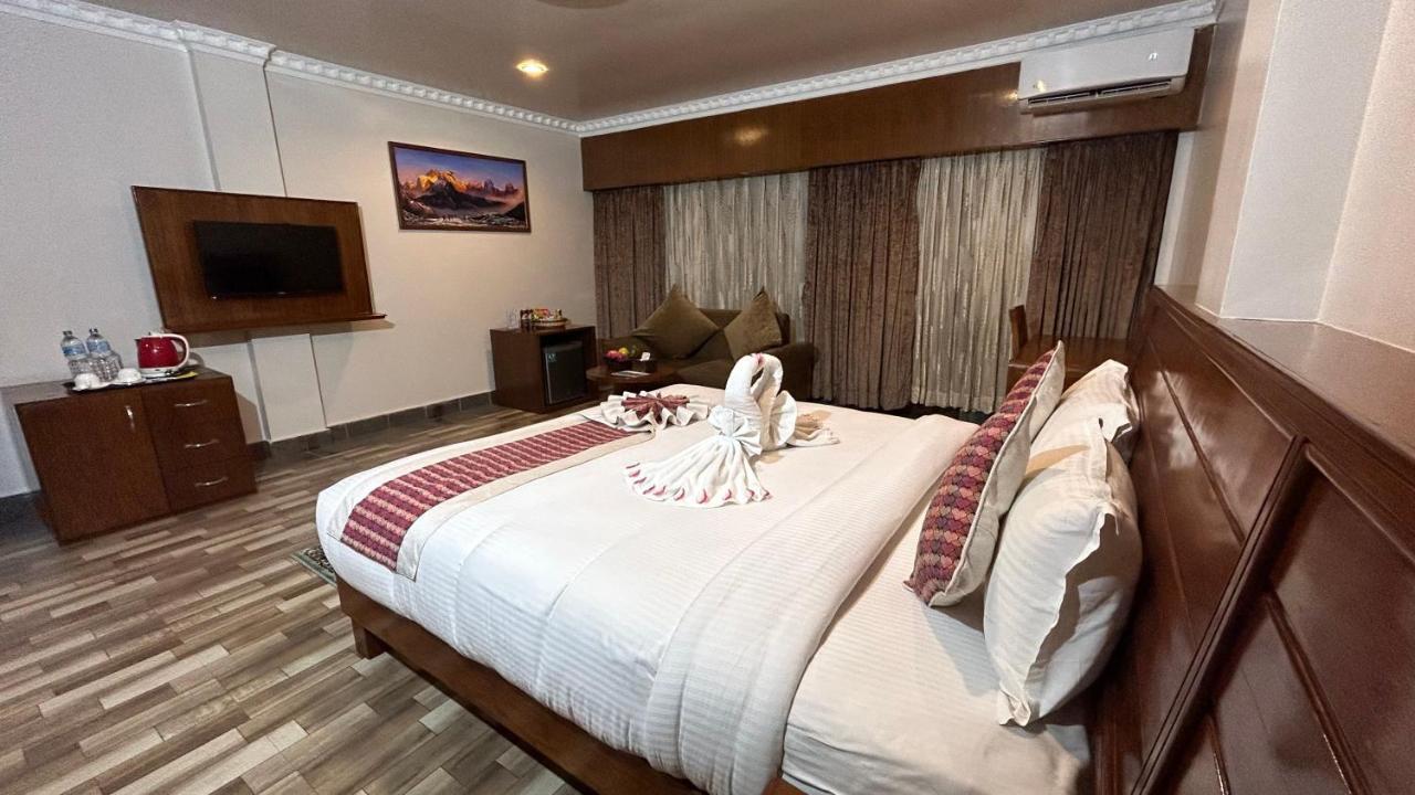 Hotel Earth Light Sauraha Chitwan Eksteriør bilde