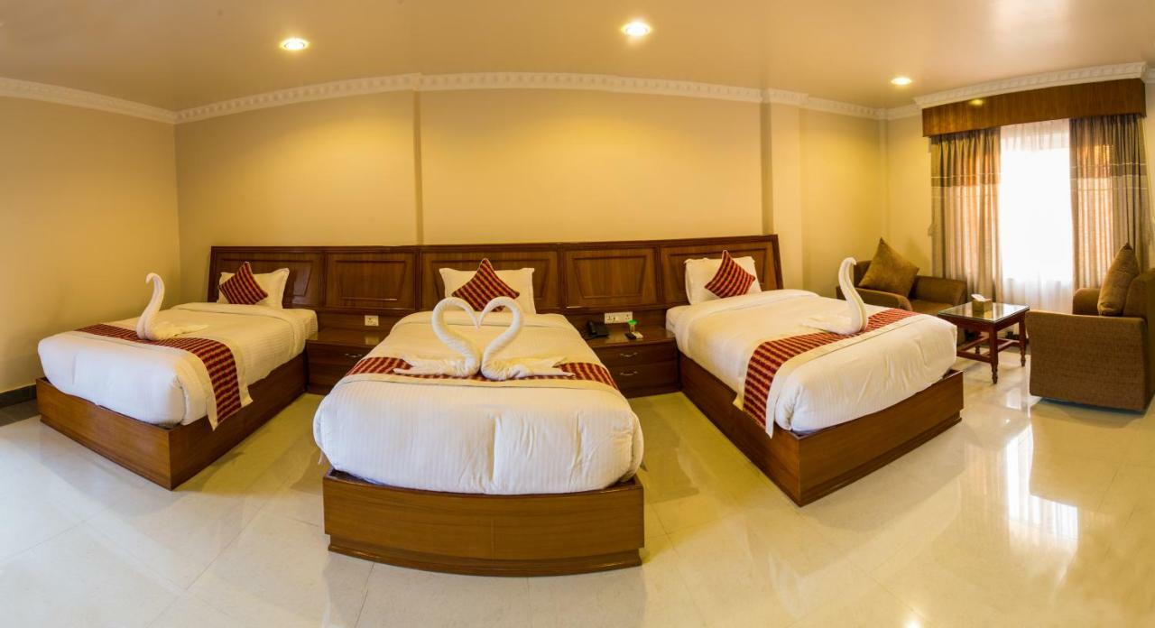 Hotel Earth Light Sauraha Chitwan Eksteriør bilde